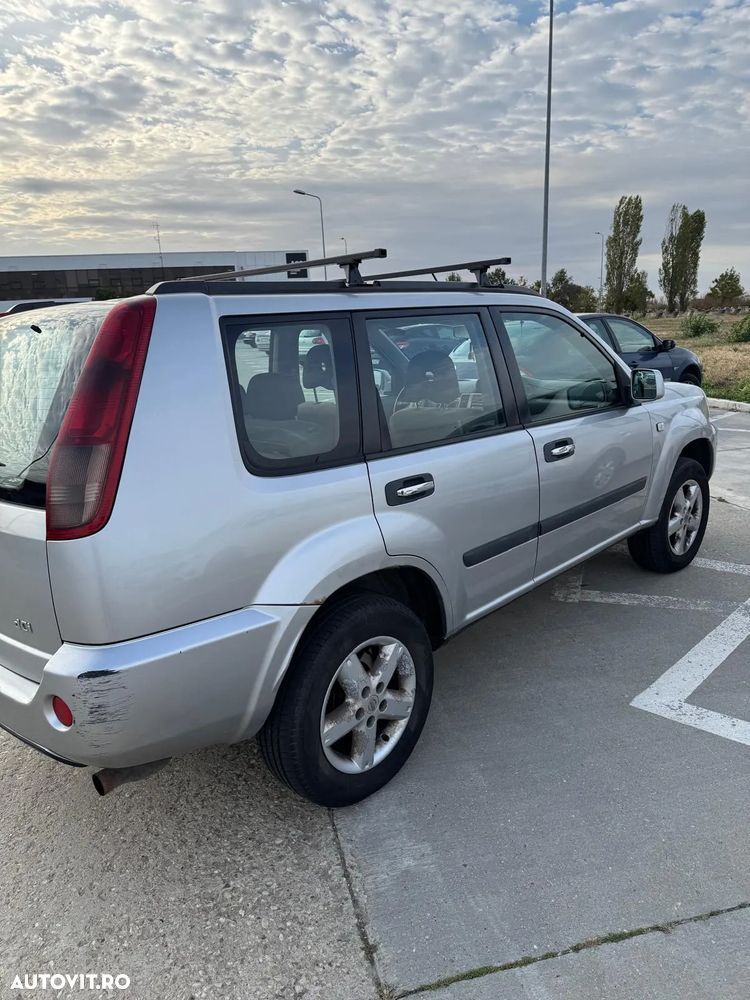 Nissan X-Trail 2.2 dCi Comfort - 4