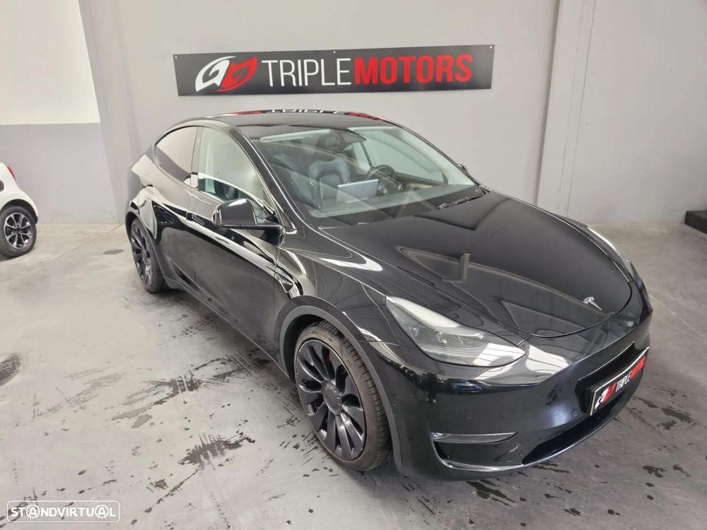 Tesla Model Y Performance Dual Motor AWD - 2