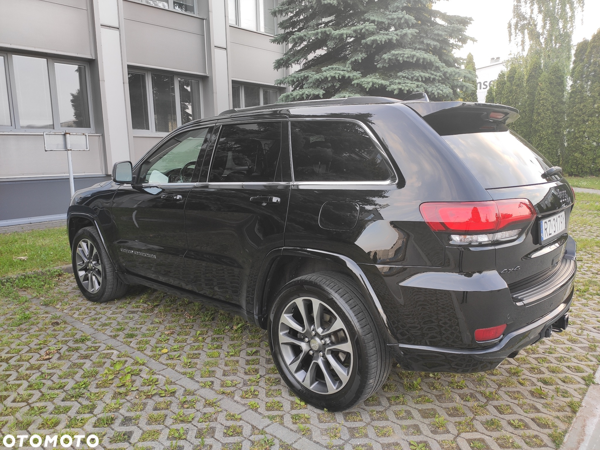 Jeep Grand Cherokee 5.7 V8 Overland - 8