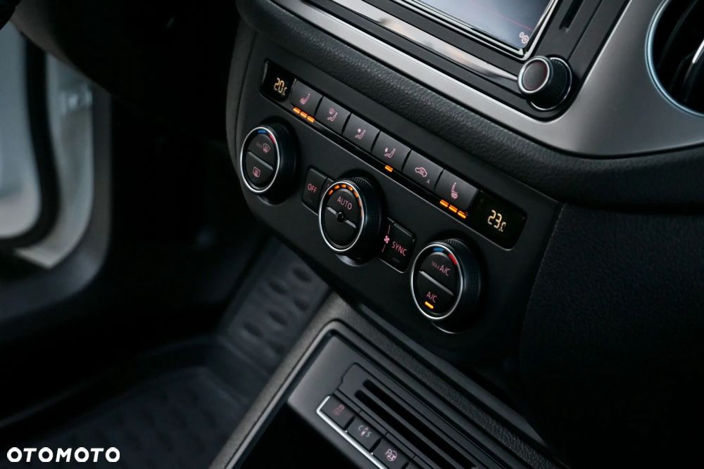 Volkswagen Tiguan 2.0 TDI SCR 4MotION DSG R-Line - 34