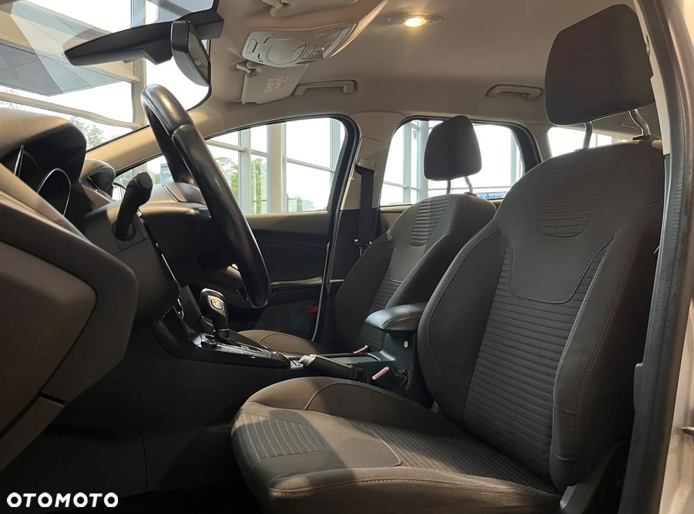 Ford Focus ver-1-5-ecoboost-start--stopp--system-titanium-x - 19