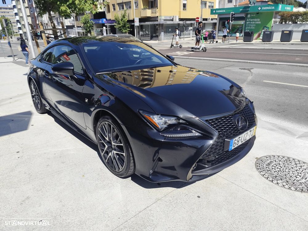 Lexus RC 300h Black Edition - 10