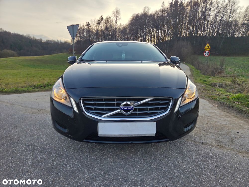 Volvo V60 D3 Geartronic Momentum - 1