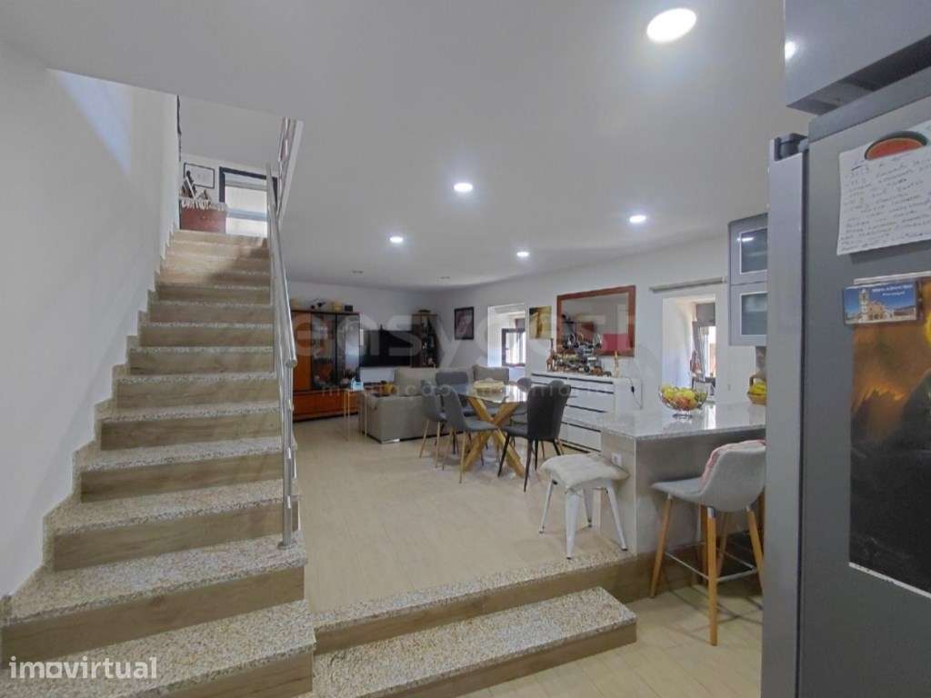 Moradia T2 Duplex Nova na aldeia de Vilarinho dos Galegos - Mogadouro - Grande imagem: 4/32