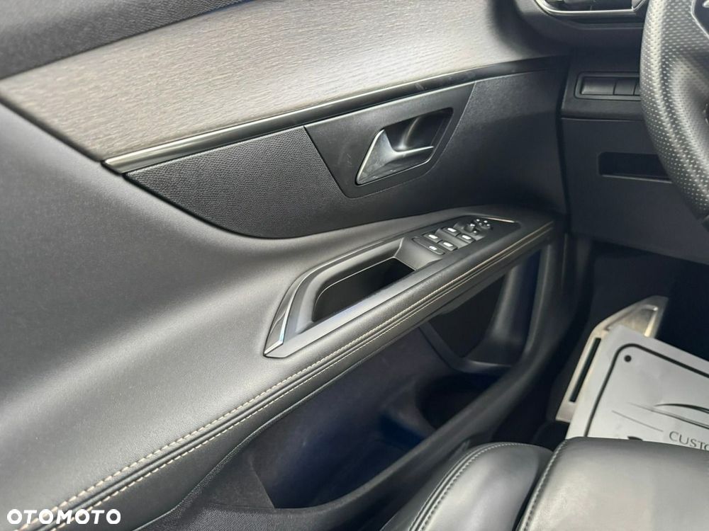 Peugeot 5008 - 19