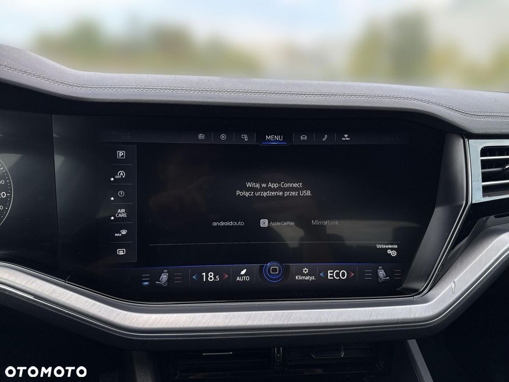 Volkswagen Touareg - 23