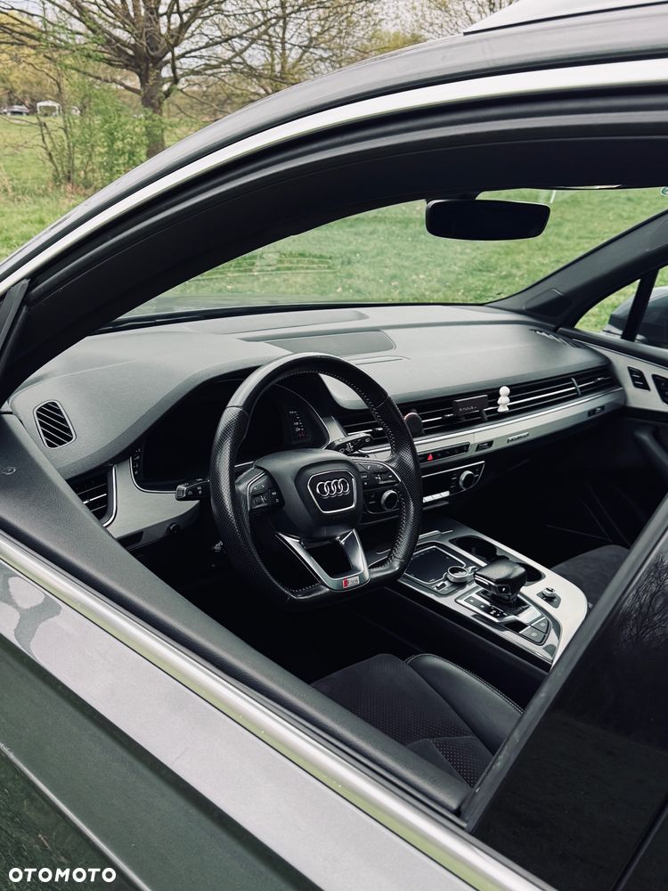 Audi Q7 - 13