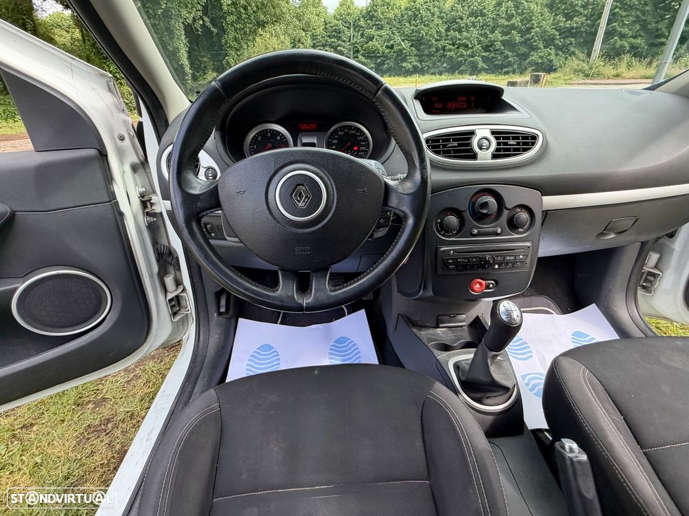 Renault Clio 1.5 dCi Dynamique S - 35