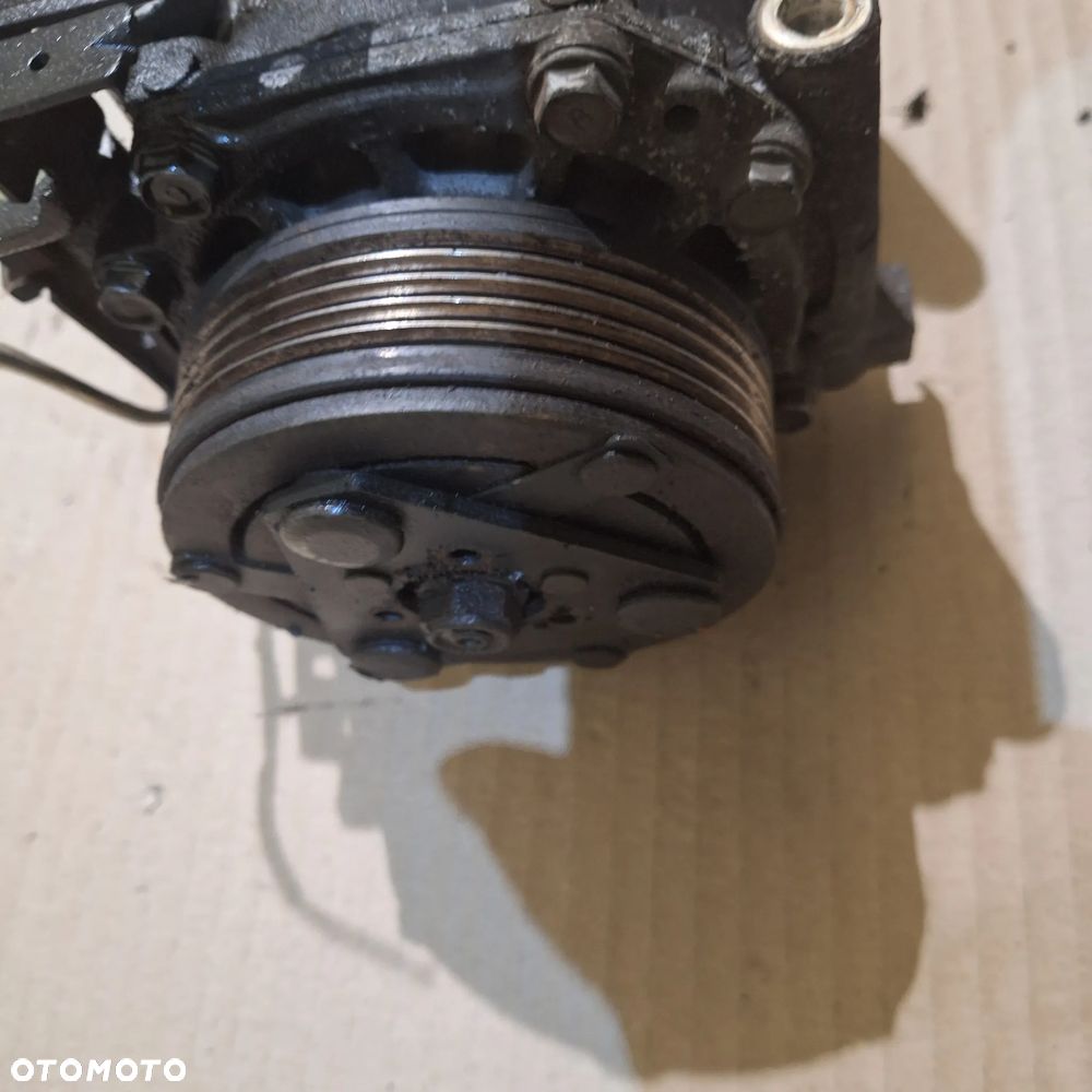 SPREZARKA KLIMATYZACJI CARISMA 1.8 GDI MR 500007 - 2