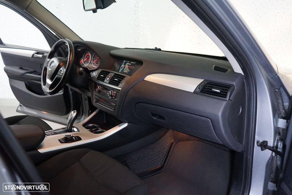 BMW X3 18 d sDrive Auto - 42