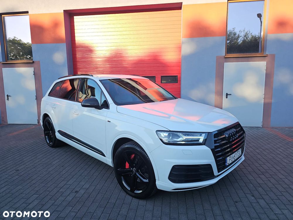 Audi Q7 - 1