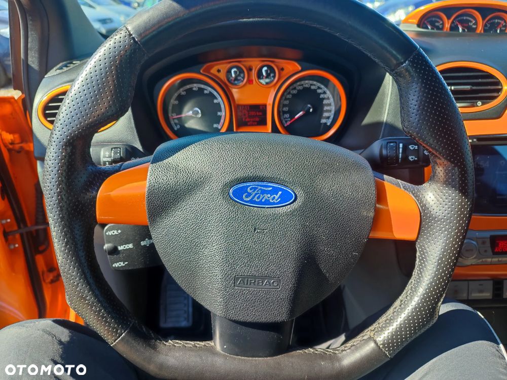 Ford Focus - 16
