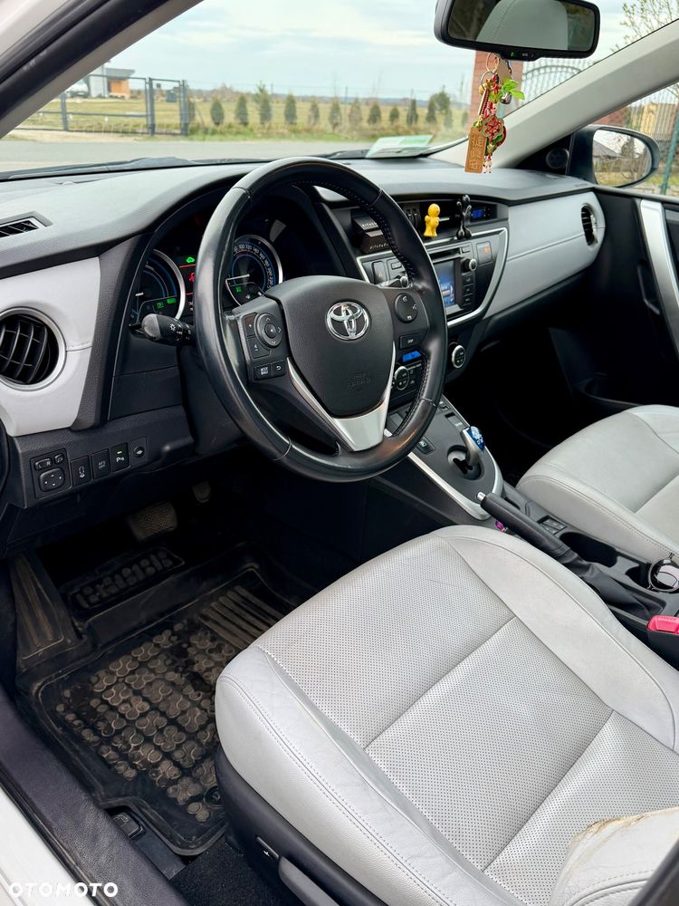 Toyota Auris 1.8 HSD Prestige NAVI - 9