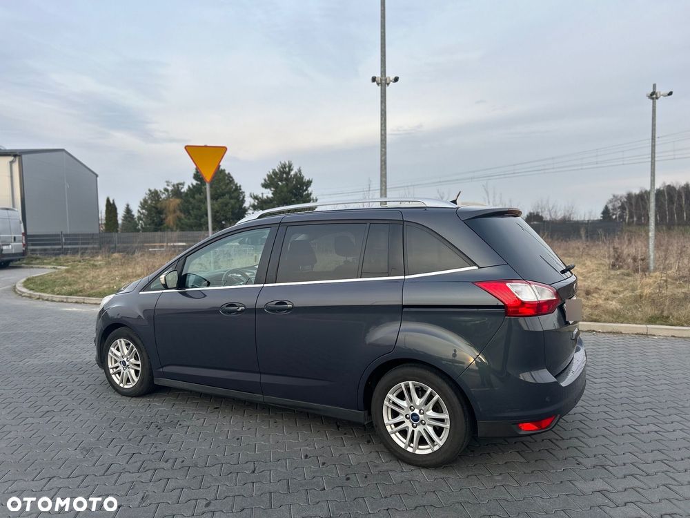Ford Grand C-MAX 2.0 TDCi Titanium - 16