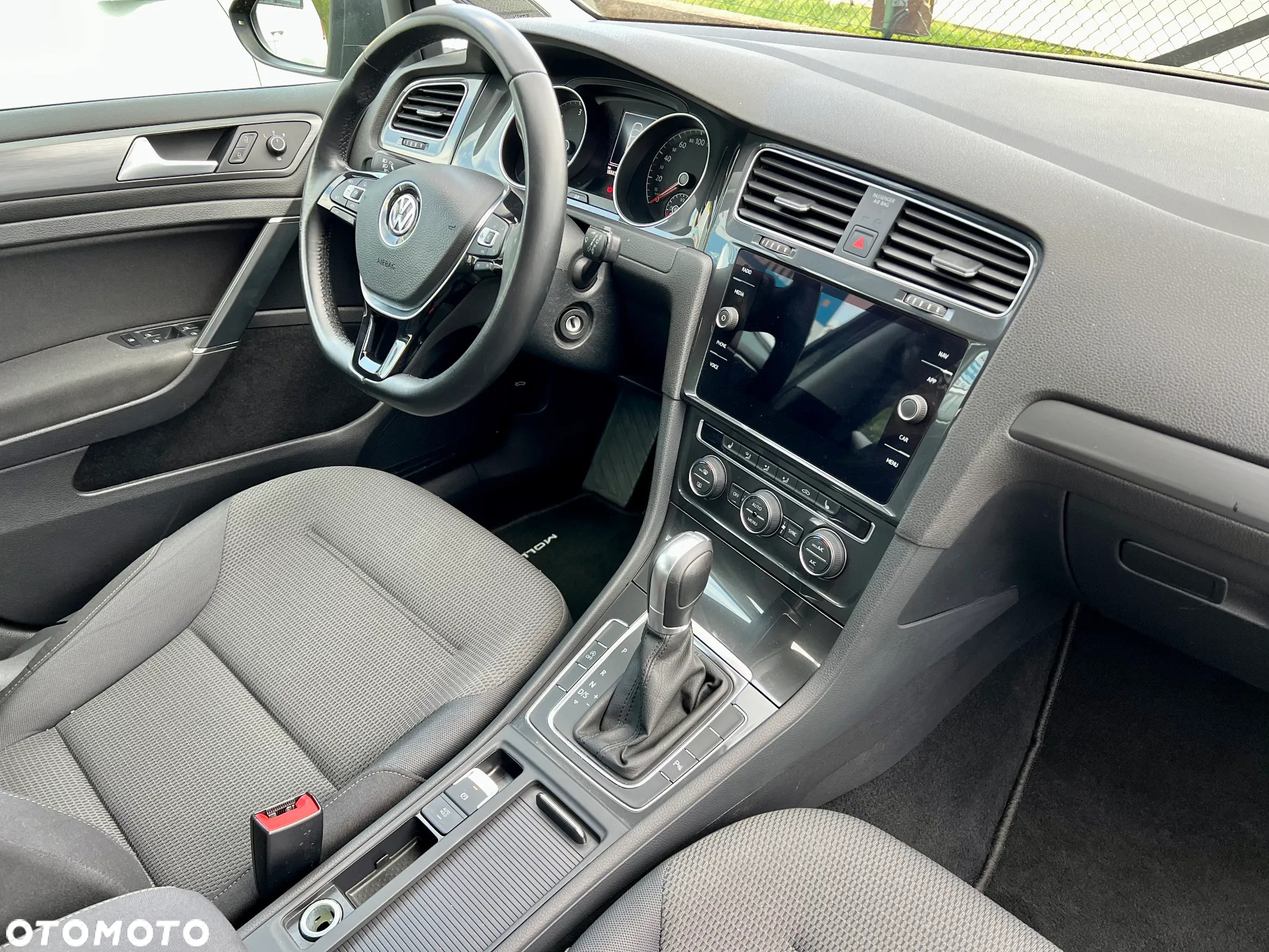 Volkswagen Golf VII 1.6 TDI BMT Comfortline DSG - 22