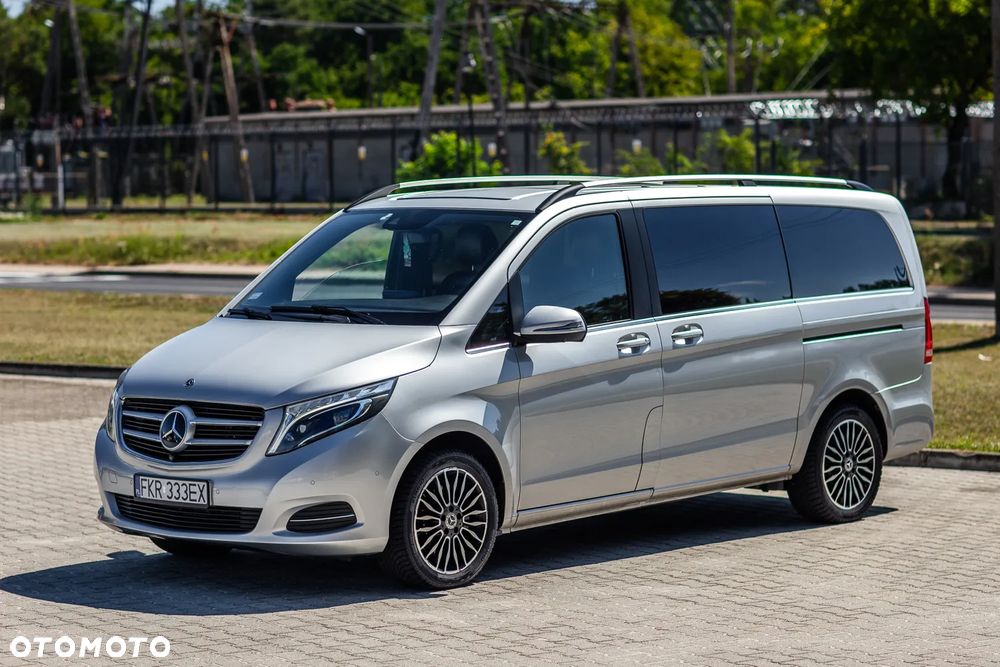 Mercedes-Benz Klasa V - 3
