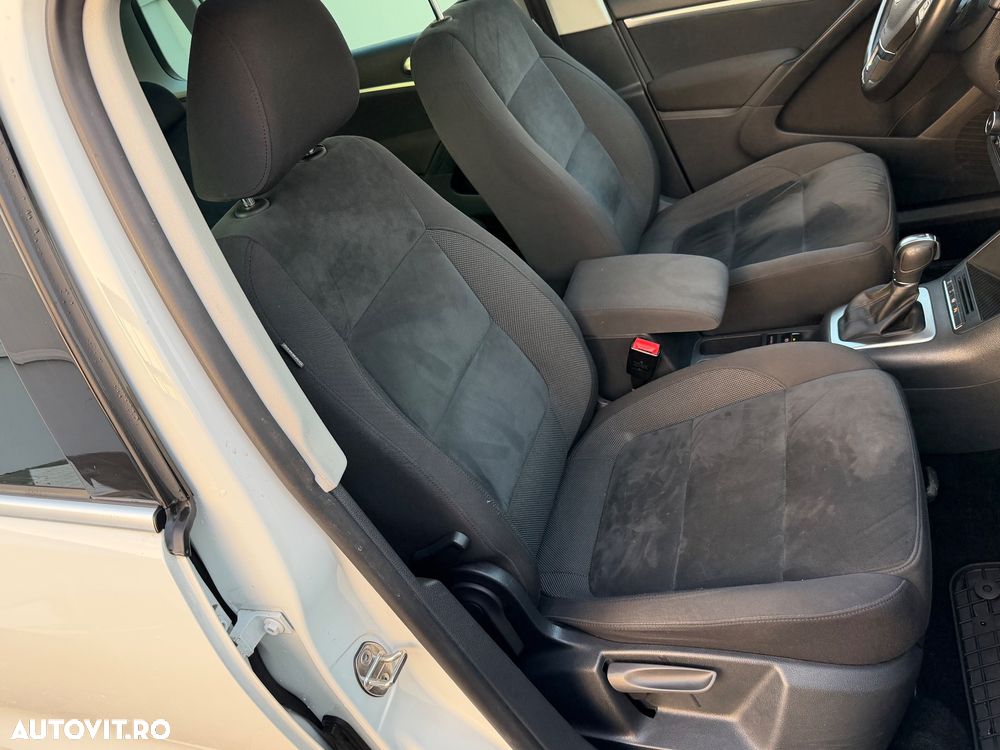 Volkswagen Tiguan 2.0 TDI 4Motion DSG BMT Sport & Style - 28