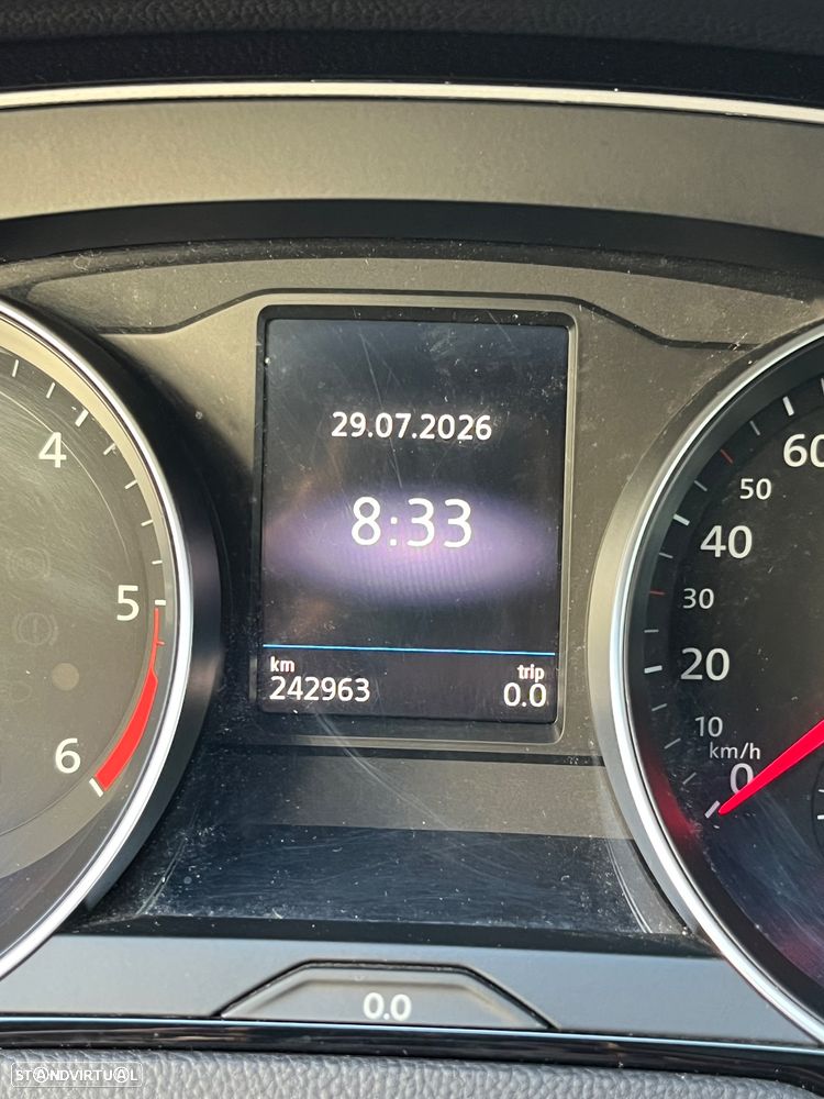 VW Passat Alltrack 2.0 TDI DSG 4Motion - 11