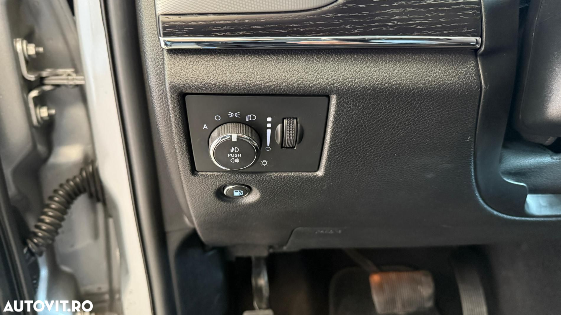 Jeep Grand Cherokee 3.0 TD AT Summit - 29