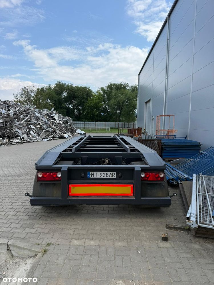 Schwarzmuller T 902 - 4