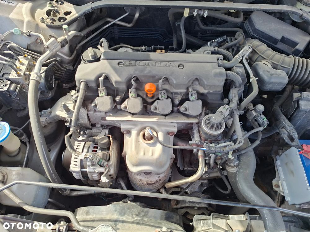 Honda Accord 2.0 Executive - 21