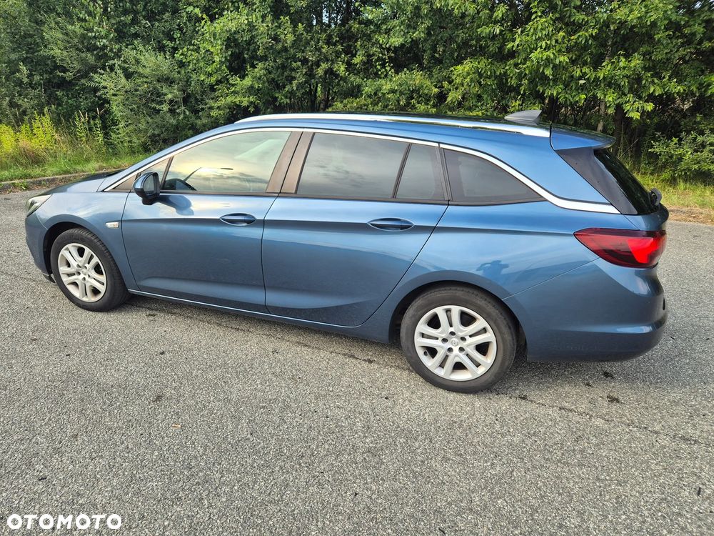 Opel Astra 1.6 CDTI DPF ecoFLEX TourerStart/Stop Selection - 2