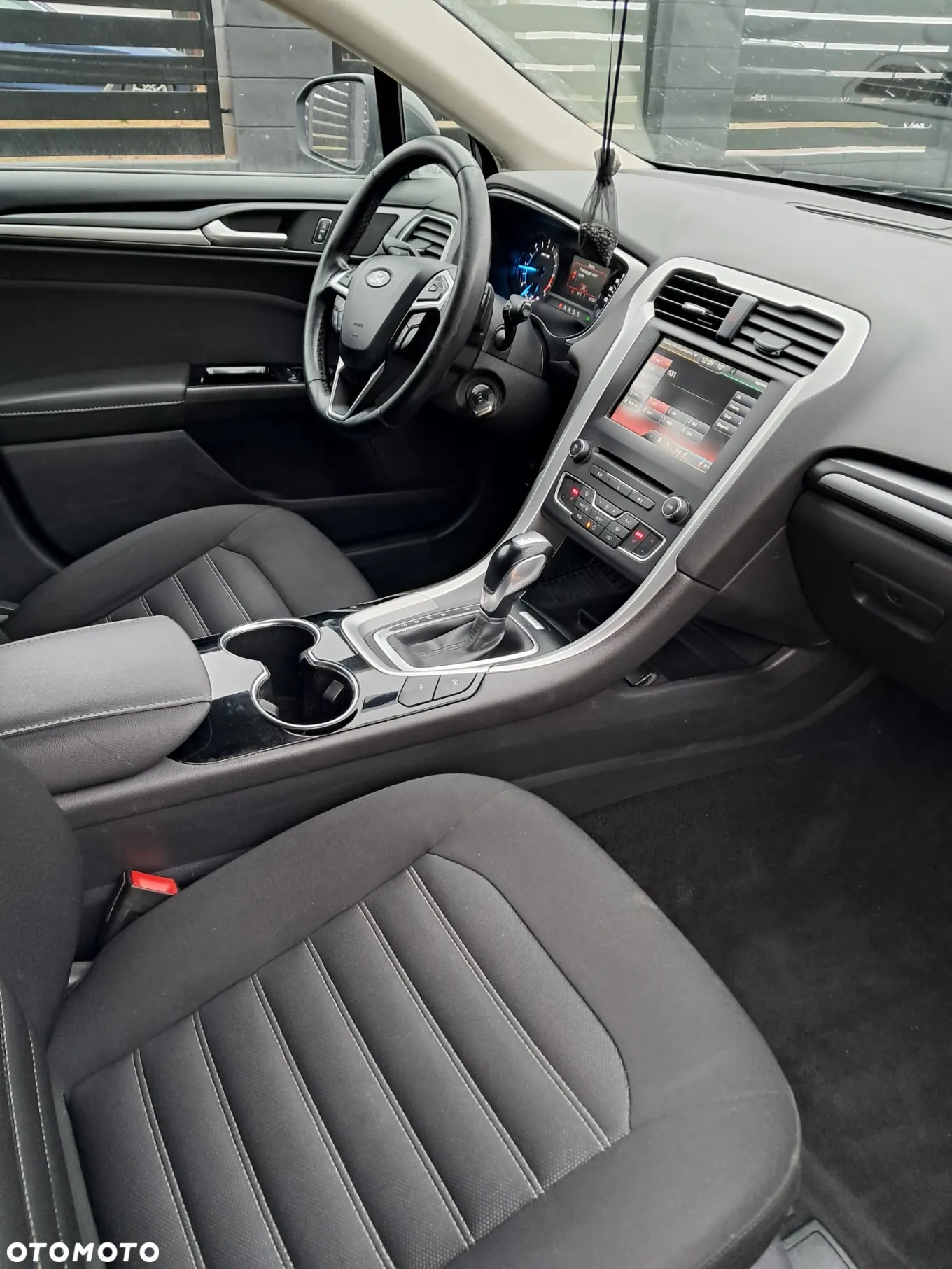 Ford Mondeo 2.0 TDCi Ambiente PowerShift - 9