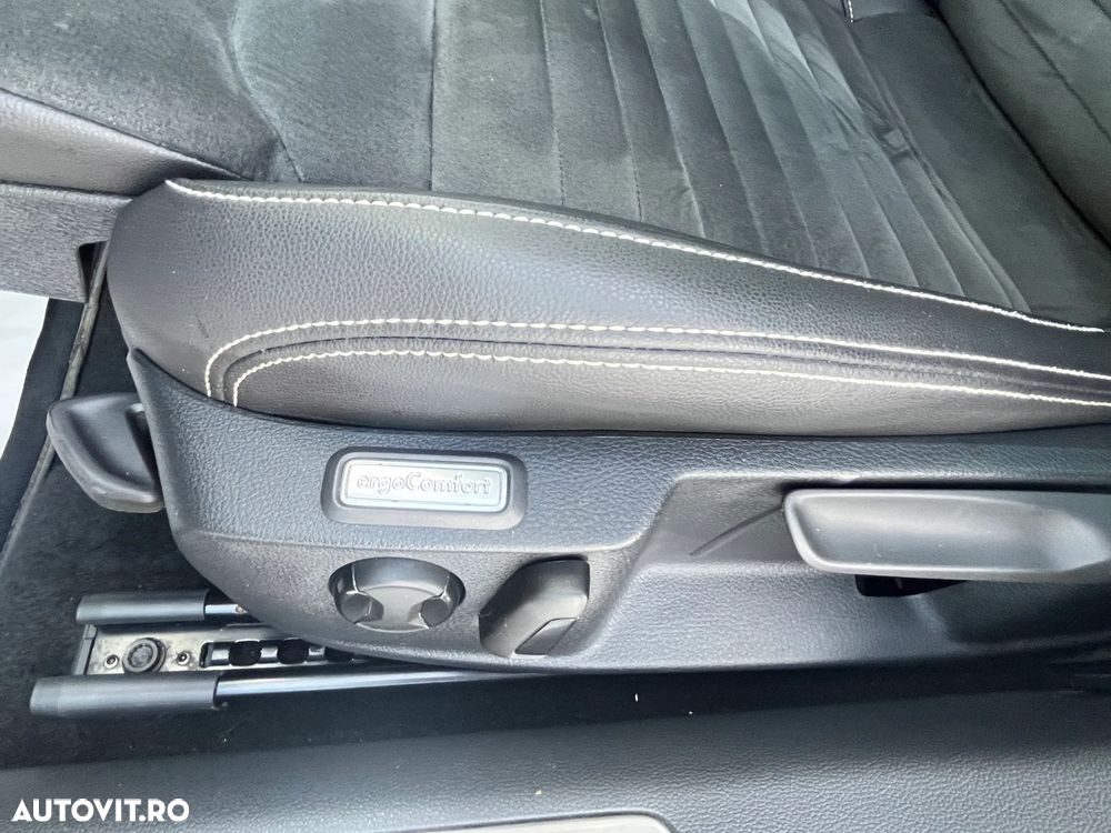 Volkswagen Passat 2.0 TDI 4Mot DSG Highline - 19
