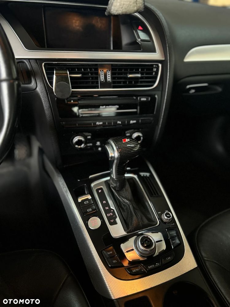 Audi A4 Avant - 9