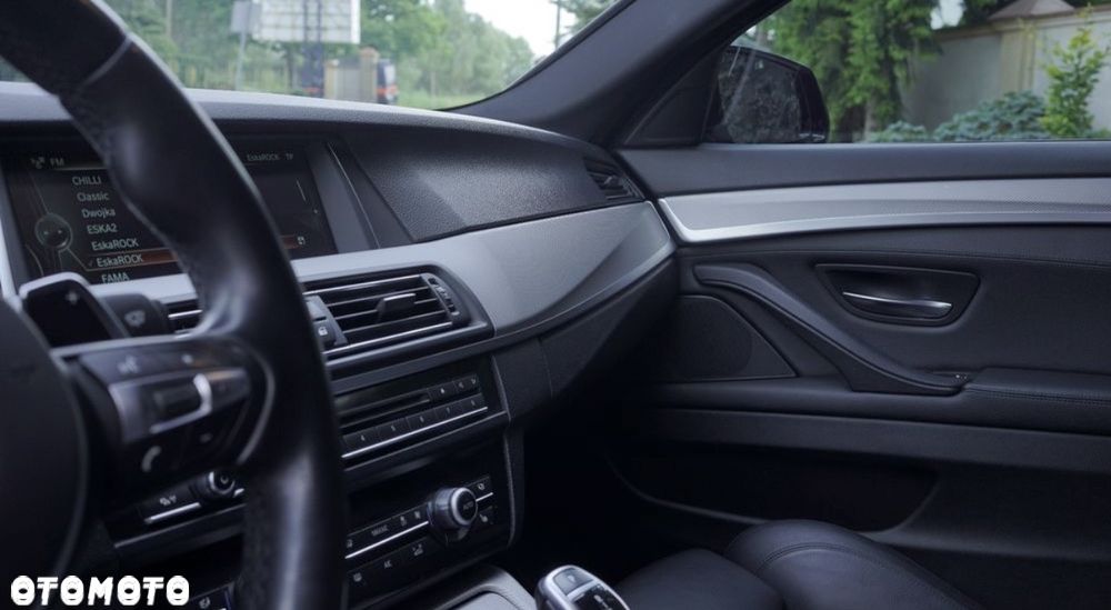 BMW Seria 5 525d xDrive Modern Line - 18