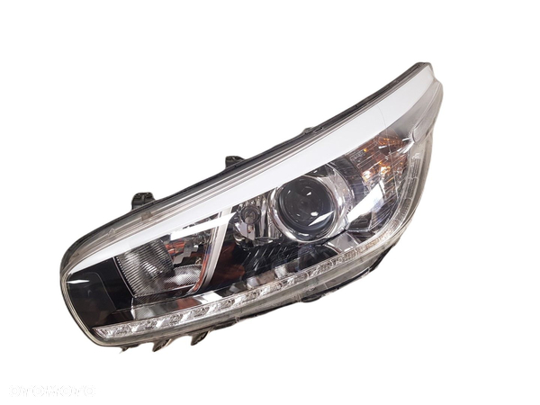 KIA CEED 2 II 12-16  LAMPA SOCZEWKA + LED LEWA PRZÓD PRZEDNIA IDEALNA EUROPA 92101-A2220