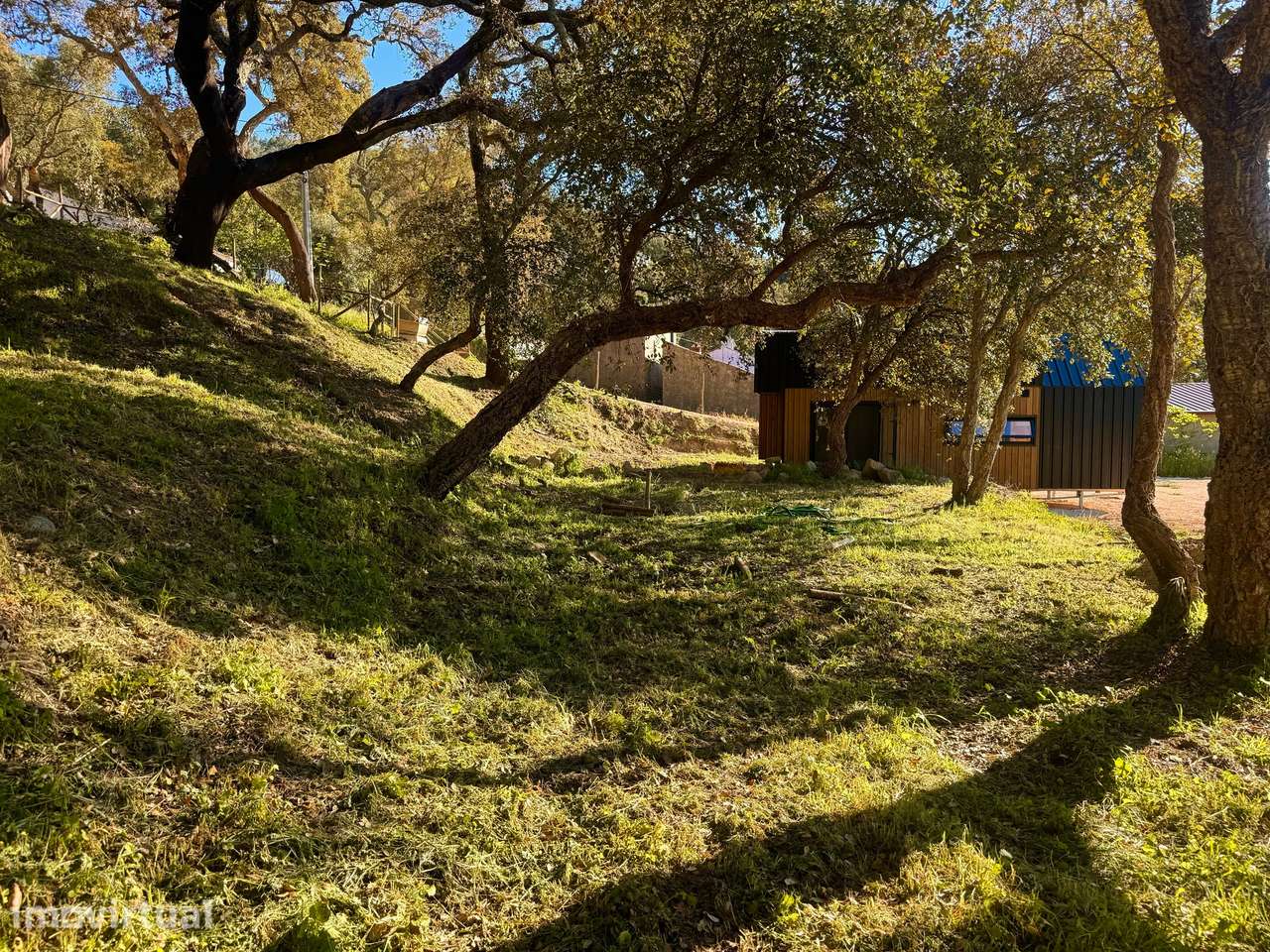 OPORTUNIDADE DE INVESTIMENTO — Terreno Urbano com Tiny House Nova e Po - Grande imagem: 5/16