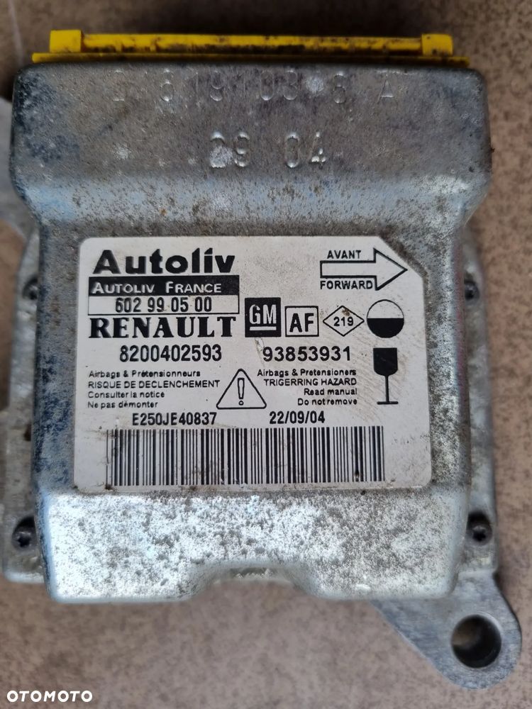 MODUŁ SENSOR AIRBAG TRAFIC VIVARO PRIMASTAR  01-06r. - 2