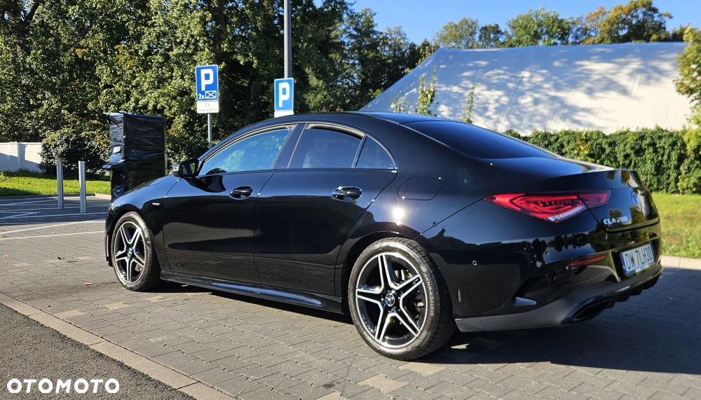 Mercedes-Benz CLA 200 AMG Line 7G-DCT - 10