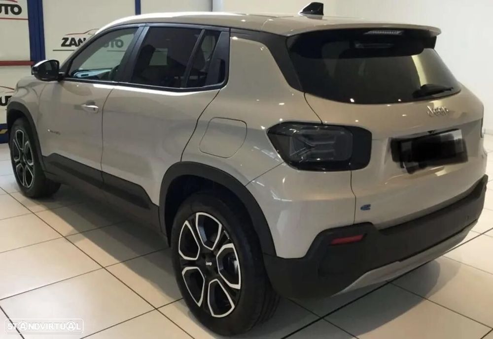 Jeep Avenger 54 kWh Summit - 4