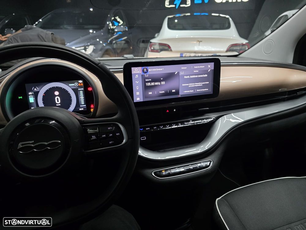 Fiat 500e 3 + 1 23.65 kWh - 9