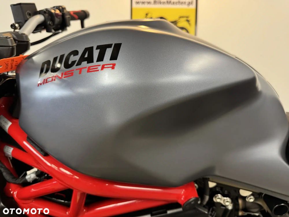 Ducati Monster - 21