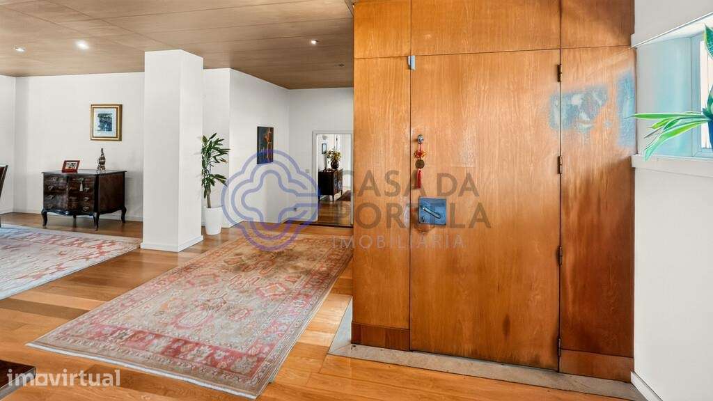 Moradia Independente T4 com 1.780 m2 de Terreno | Carvalhos | Vila Nov - Grande imagem: 2/46