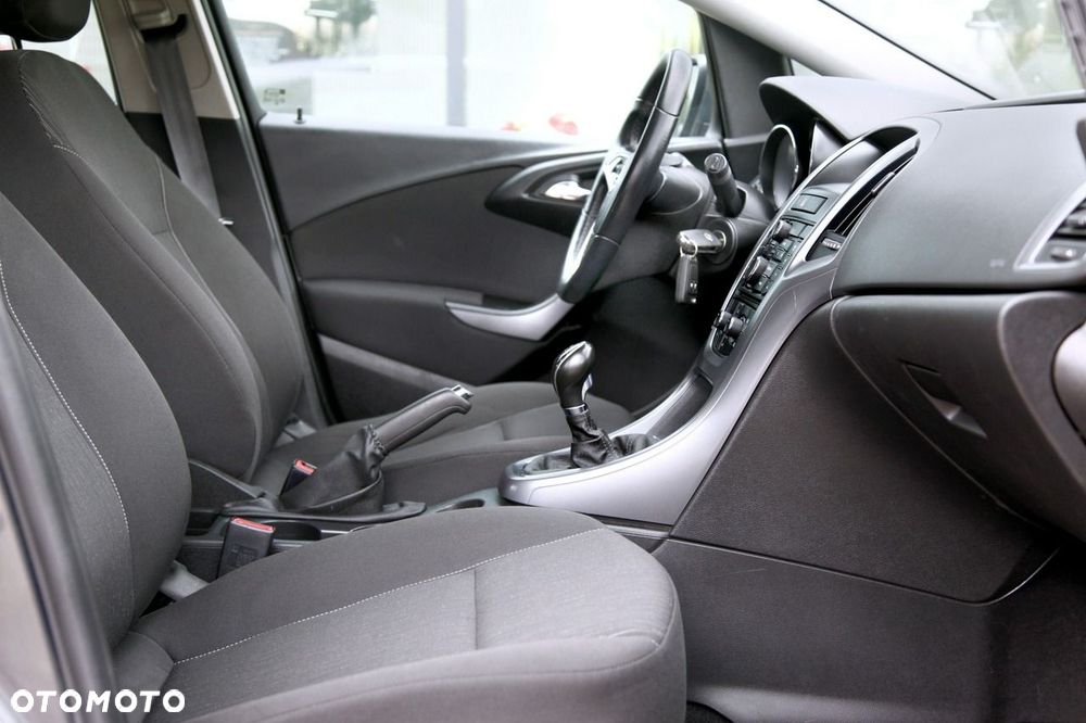 Opel Astra 1.4 T Enjoy - 17