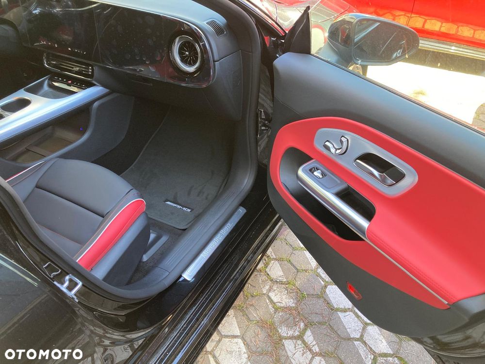 Mercedes-Benz CLA - 10