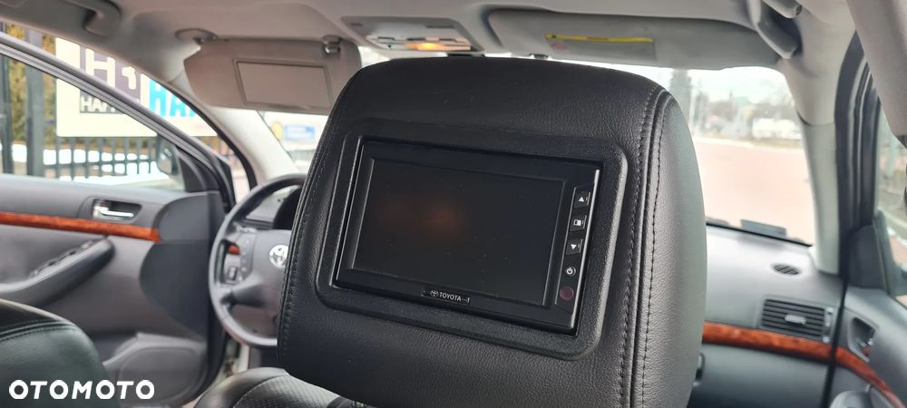 Toyota Avensis 2.0 VVT-i Prestige - 26