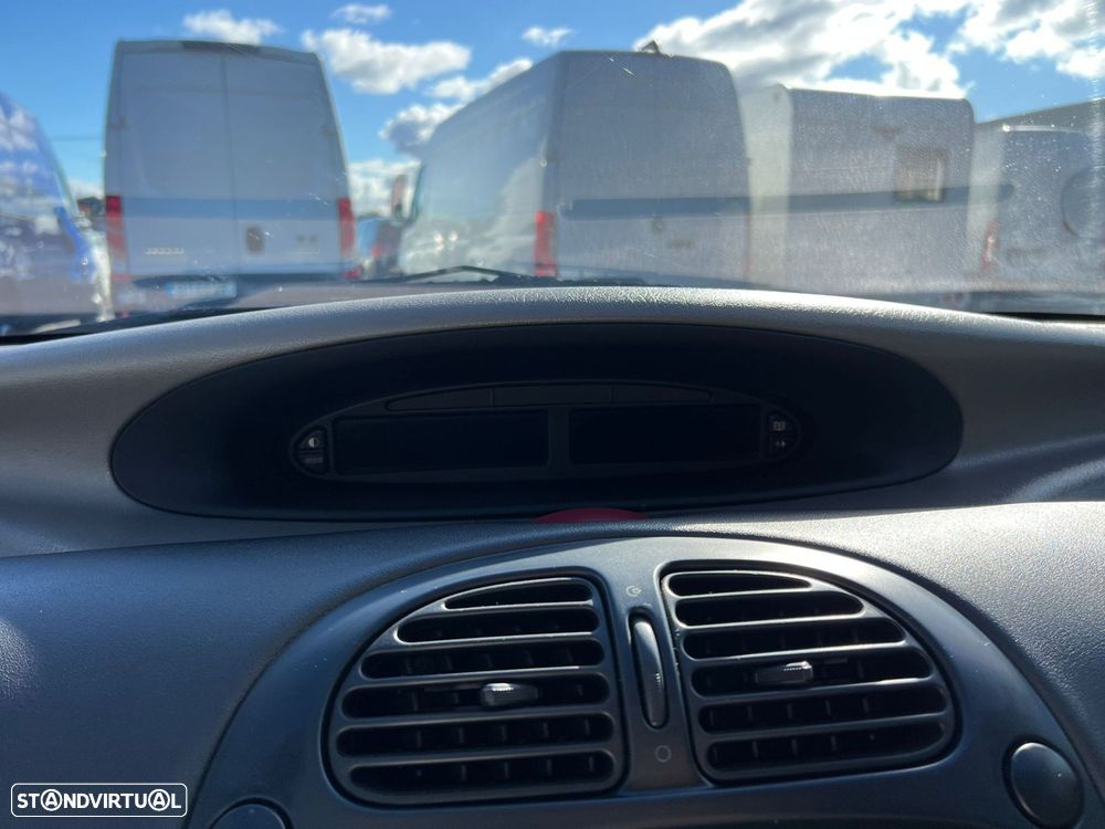 Citroën Xsara Picasso 1.6 Exclusive - 31