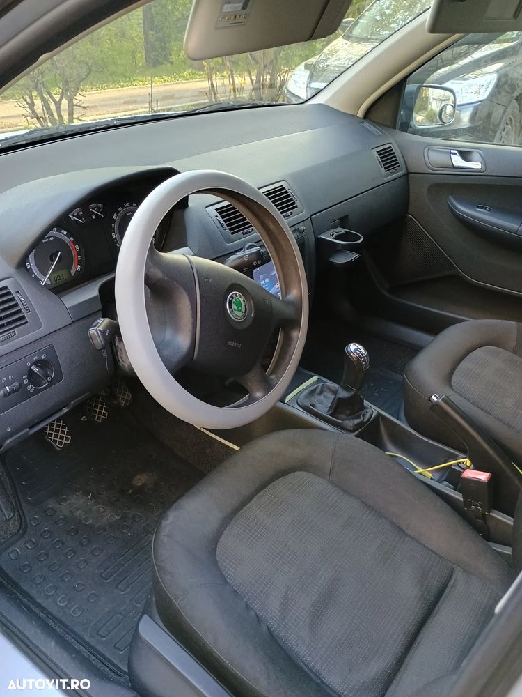 Skoda Fabia - 6