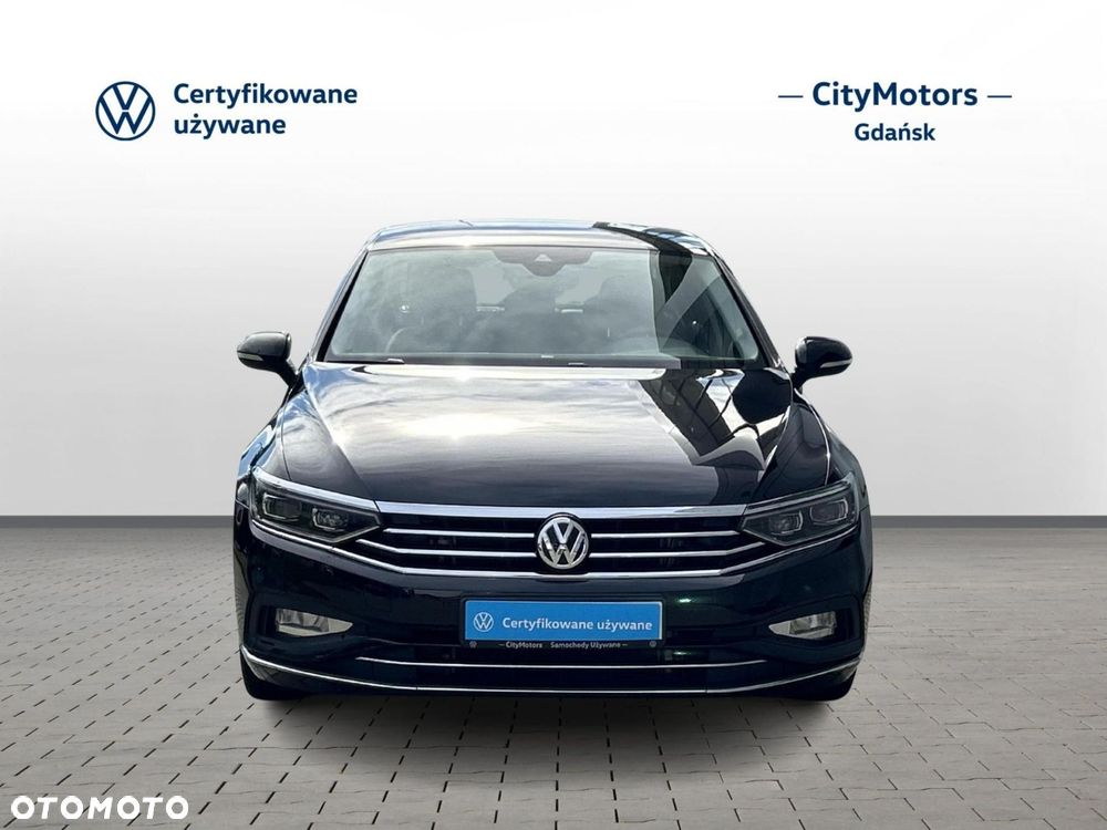 Volkswagen Passat - 9