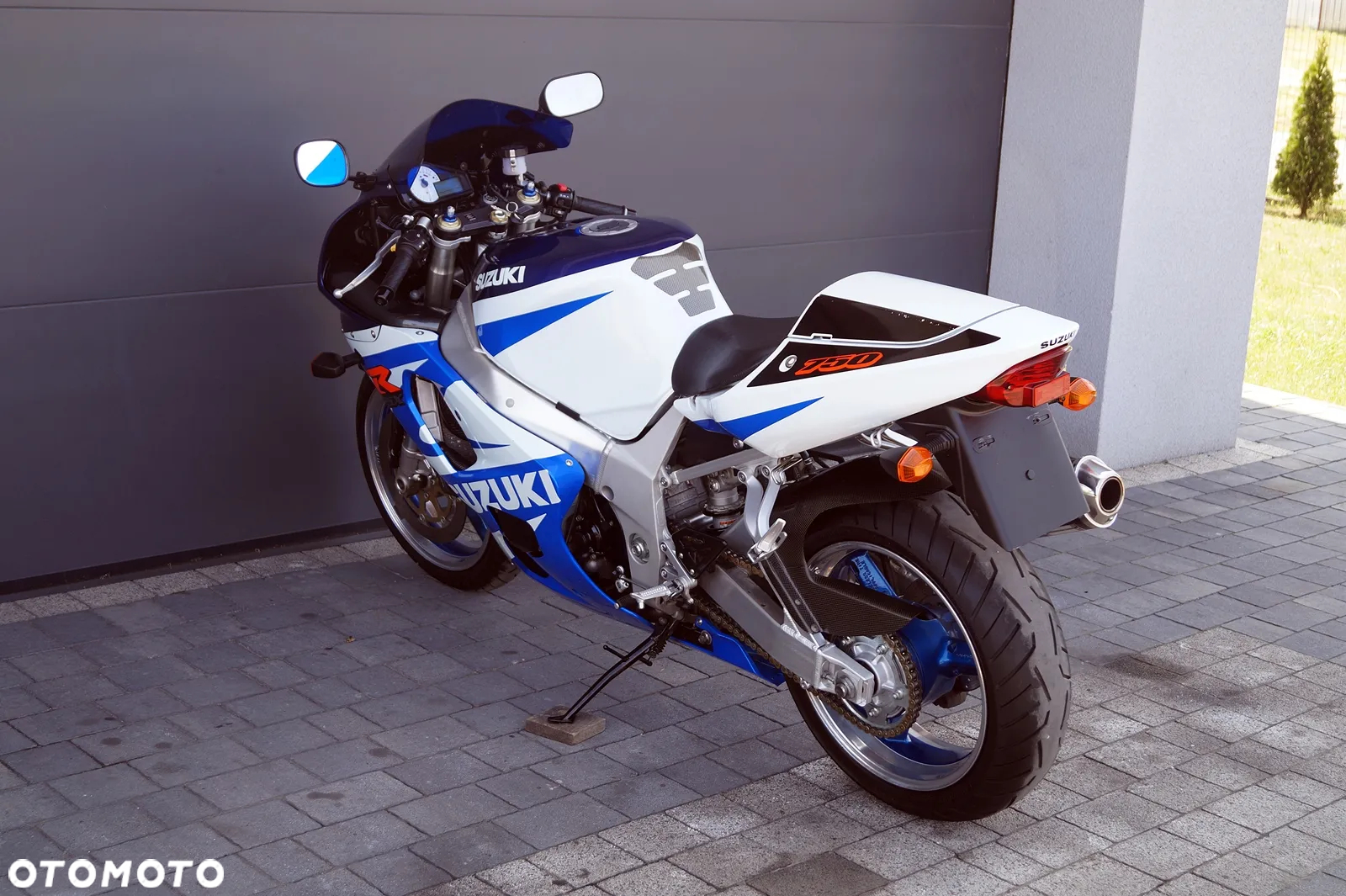 Suzuki GSX-R - 11