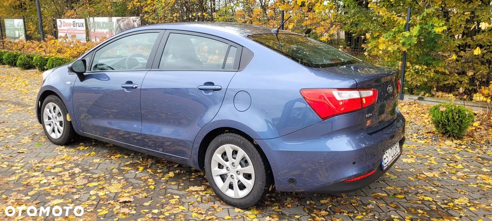 Kia Rio - 3