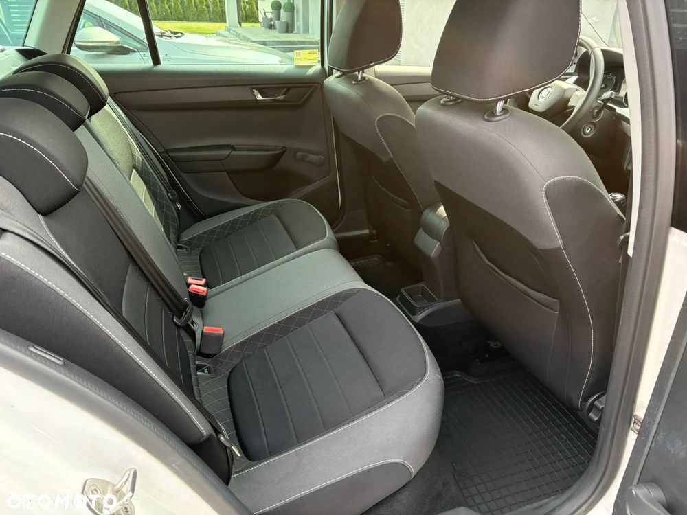 Skoda Fabia 1.0 TSI Ambition - 9