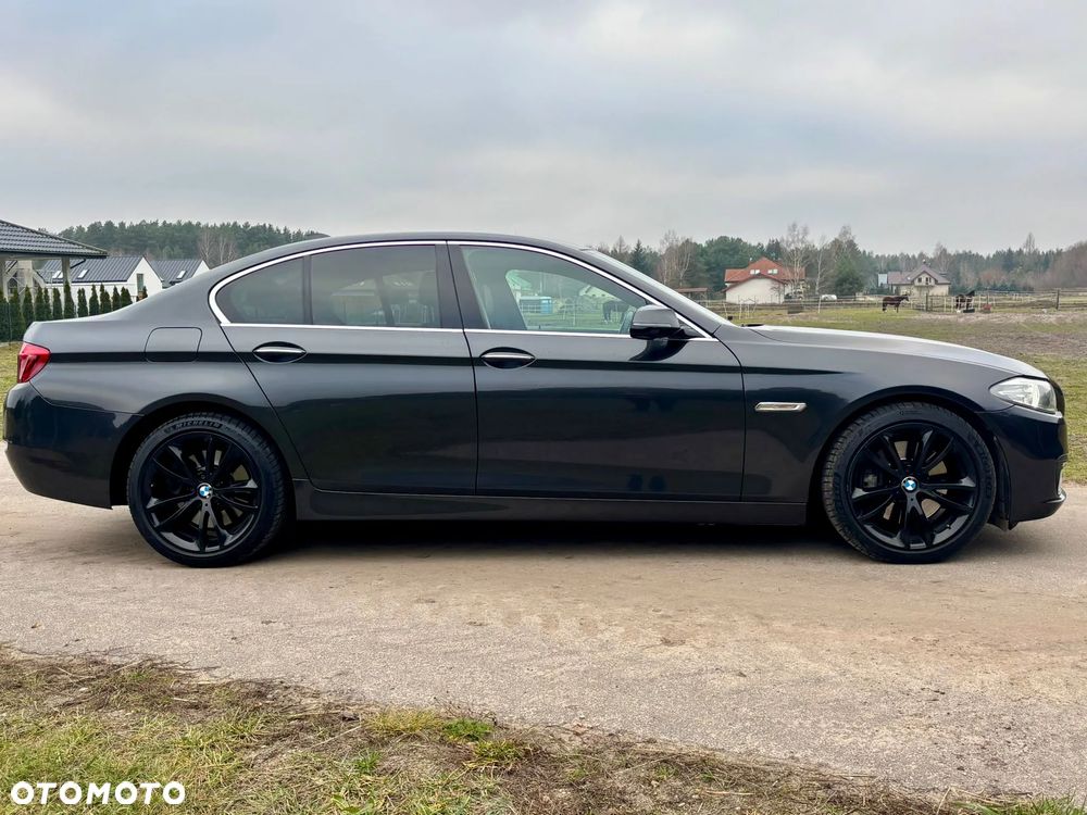 BMW Seria 5 530d xDrive Luxury Line - 9