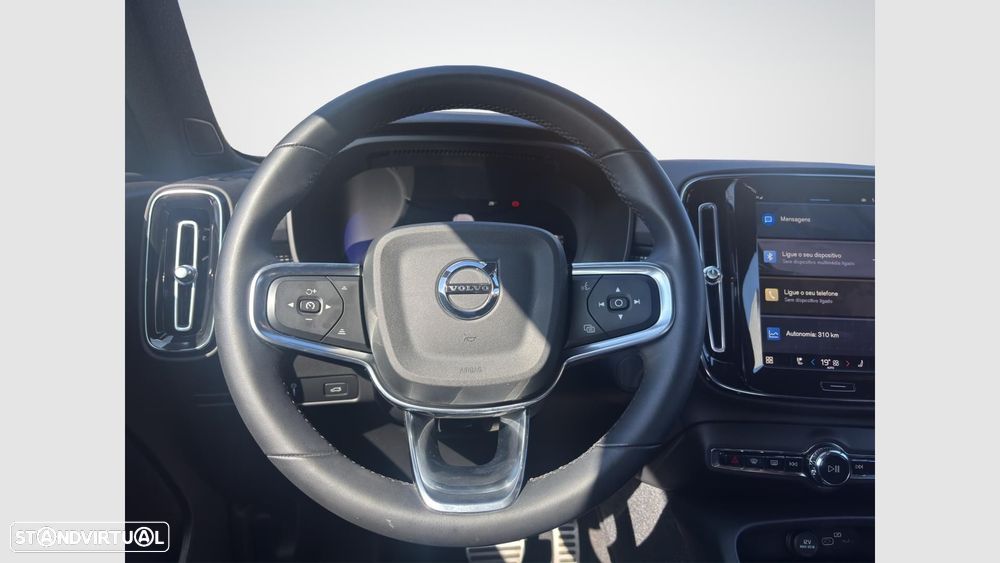 Volvo XC 40 Recharge Core - 13