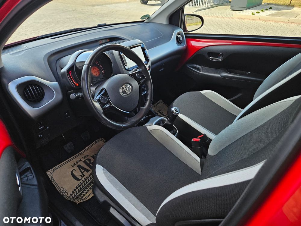 Toyota Aygo x-play Edition S+ - 17